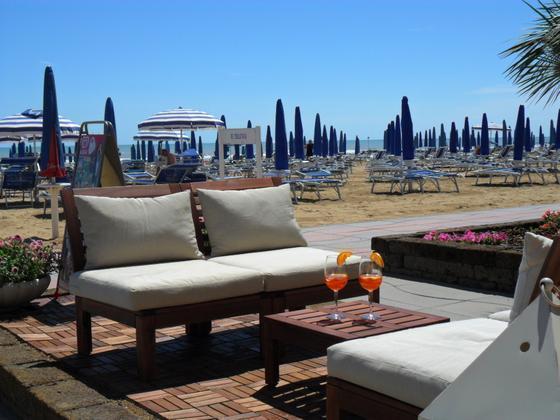 Telenia Hotel